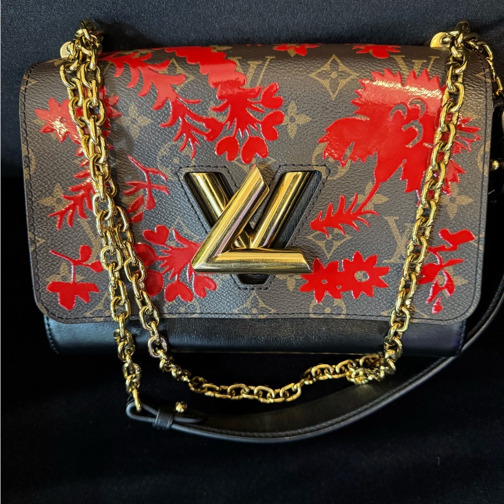 Louis Vuitton Twist bag! EUC